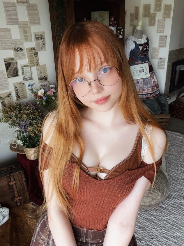 rocksylight cute redhead nudes on Fansly